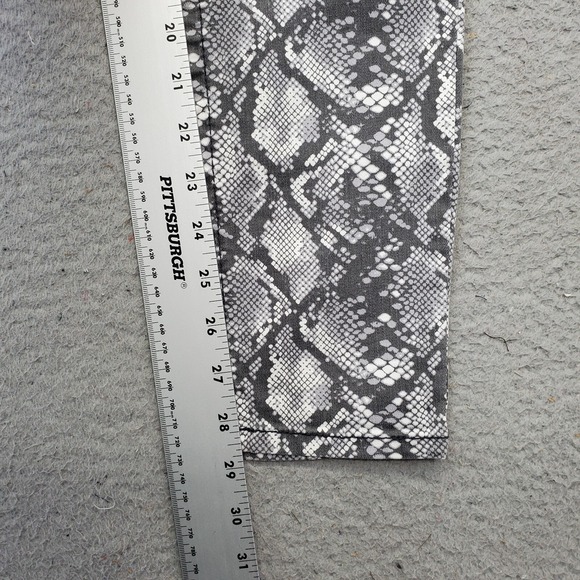 Seven7 Pants Womens Size 8 Multi Snakeskin Print 5 Pockets‎ High Rise Skinny Leg - Picture 4 of 8
